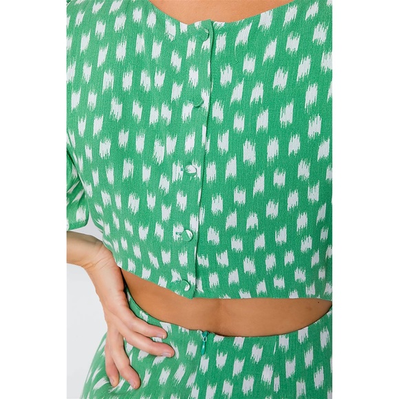 Green White Spots Short Sleeve Cut Out Sundress - Picture 3 of 6